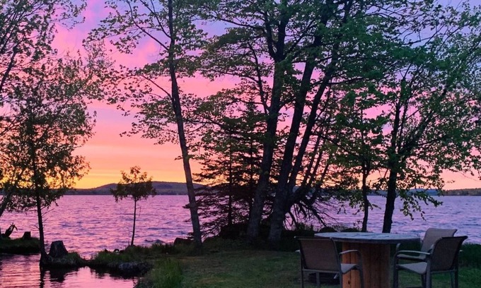 Merriweather Casa | Anglers Cove 4 Bedroom 3 Bath 333’ Frontage Lake Gogebic All Sports 4 Season