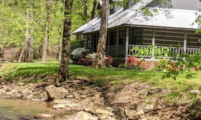 Reliance Cabina | Anglers Hideaway en el río Hiwassee