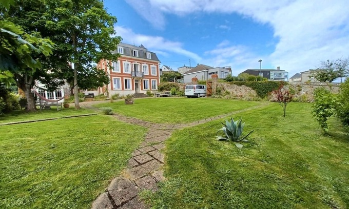 Fecamp Casa | Anglo-Norman villa, 200m from the beach, sea view, 200m from the port shops