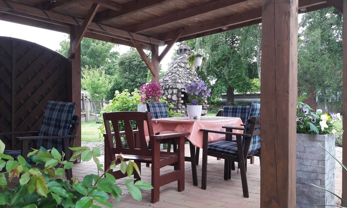 Loose Casa | Vacaciones aptas para animales y niños Suelto con chimenea y barbacoa