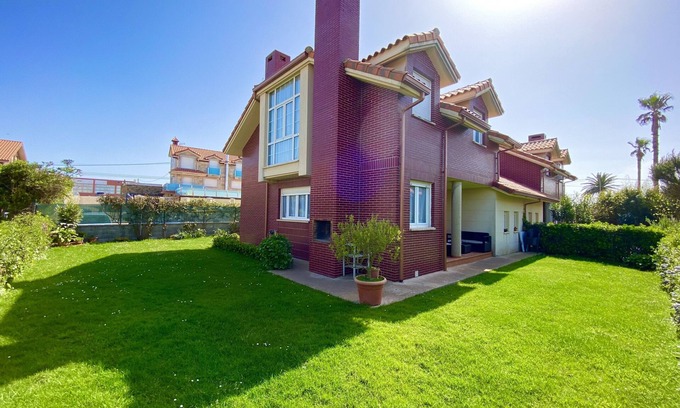 Cabo de Ajo Casa | Casa de AnMar, casa independiente con jardín, Ajo