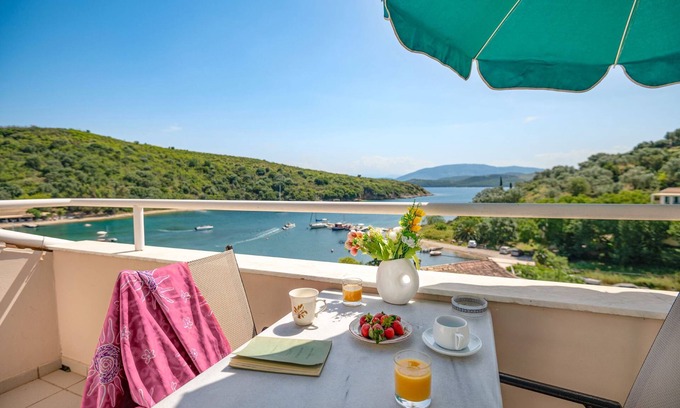 Agios Stefanos Apartamento | Anna Apartment Agios Stephanos