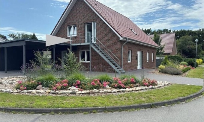 Westoverledingen Casa | Anna O - Stylish, Cozy Retreat Surrounded by Nature