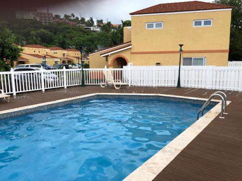 Montego Bay Apartamento | Anna's Joye Chatham
