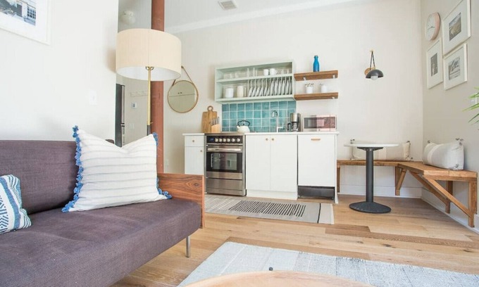 Yamacraw Village Apartamento | Annabelle 3A - Historic Downtown, Fully Equipped