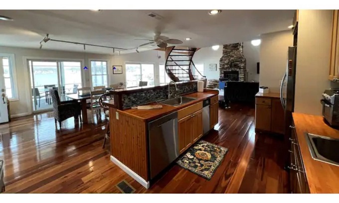 Annapolis Casa | Annapolis Waterfront Oasis with Pool, Hot Tub & Piers with L2 EV Charger