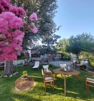 Nea Iraklia Casa | Annas guesthouse