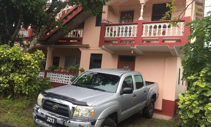 Banse Casa | Anne está en casa lejos de casa