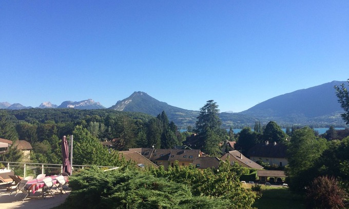 Menthon-Saint-Bernard Casa | Annecy, Menthon St Bernard, Beauregard Road