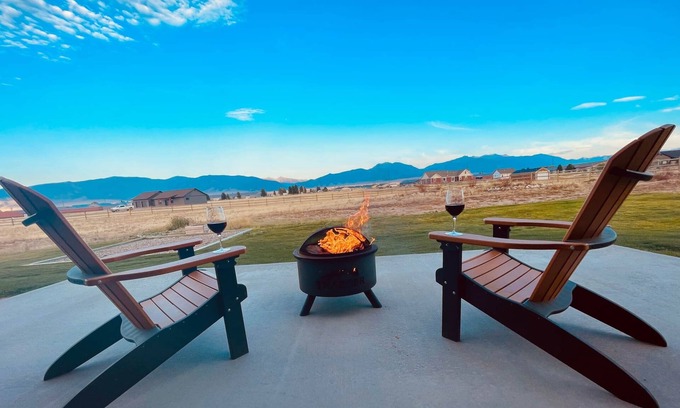 Ennis Casa | Antelope Crossing Home-Ennis, MT