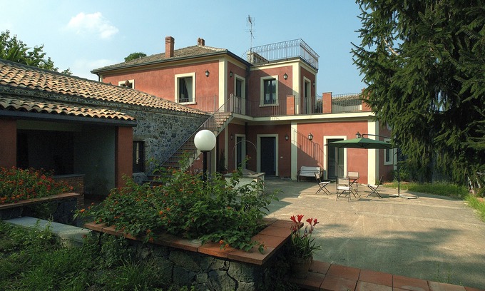 Milo Villa | Antica Dimora Benanti