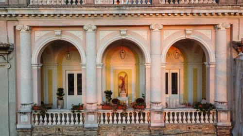 Vibo Valentia Cama Y Desayuno | Antica Loggia