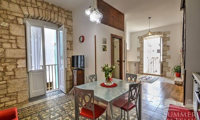 Turi Casa | Antigua paredes del apartamento - en el corazón de Puglia