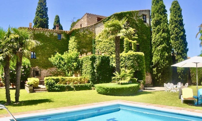 Navata Casa | Antigua Rectoría de Taravaus