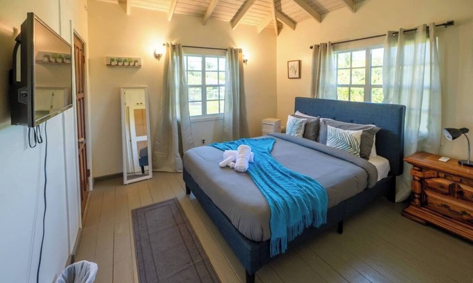 Saint John Parish Casa | Antiguan Village Retreat