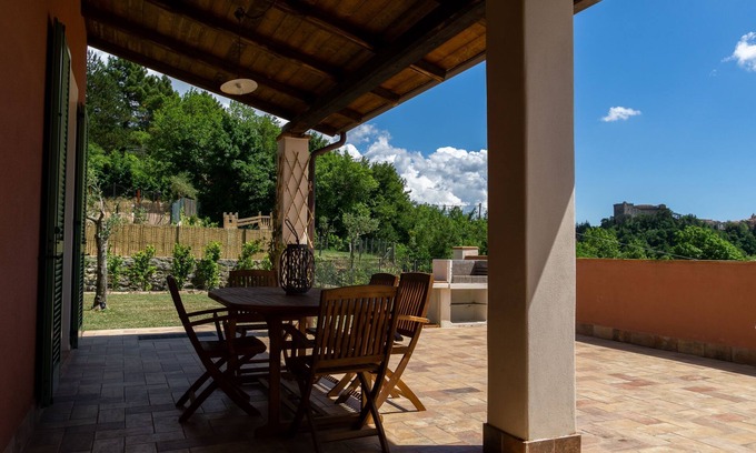 Fosdinovo Apartamento | AntiquaeLunae - Agapanthus