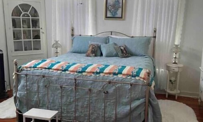 Utopia Casa | Antique House