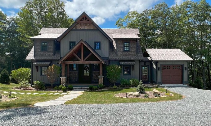 Elk Park Casa | Antler Ridge at Eagles Nest