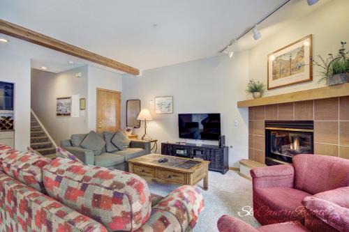 Four O'Clock Casa | Antlers B23 by Ski Country Resorts