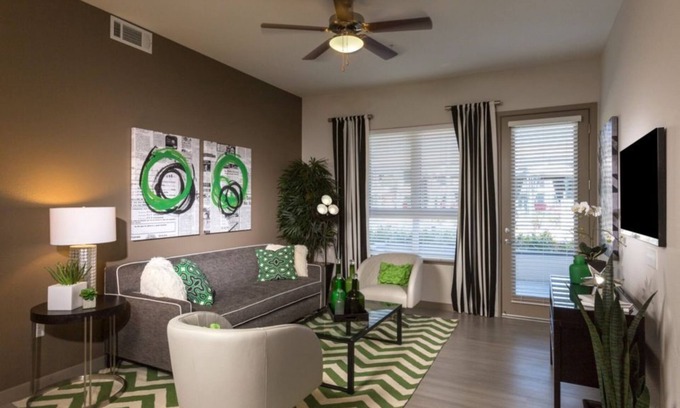 Morse Park Condominio | Anton 1101 Escape: 1BR w/Pool, Gym & Family Comfort
