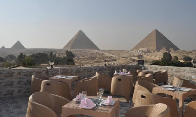 Giza Hotel | Anubis Kingdom Pyramids View