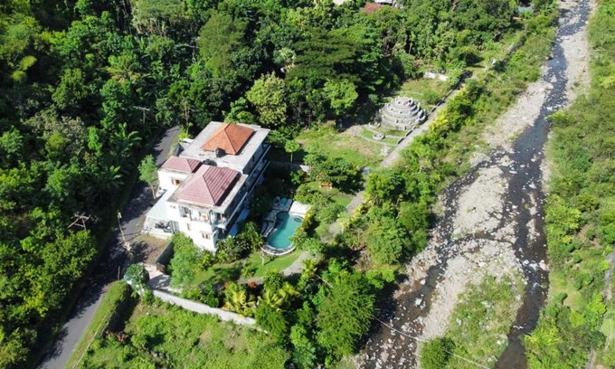 Amed Casa | Anugerah Villas 2