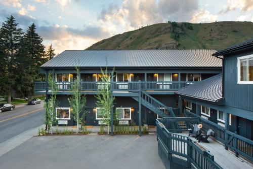 Jackson Hole Hotel | Anvil Hotel