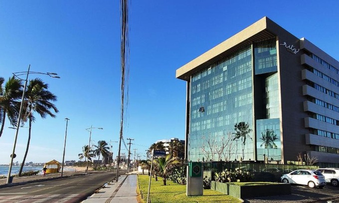Cruz das Almas Apartamento | Apê na orla com vista pro mar e limpeza diária