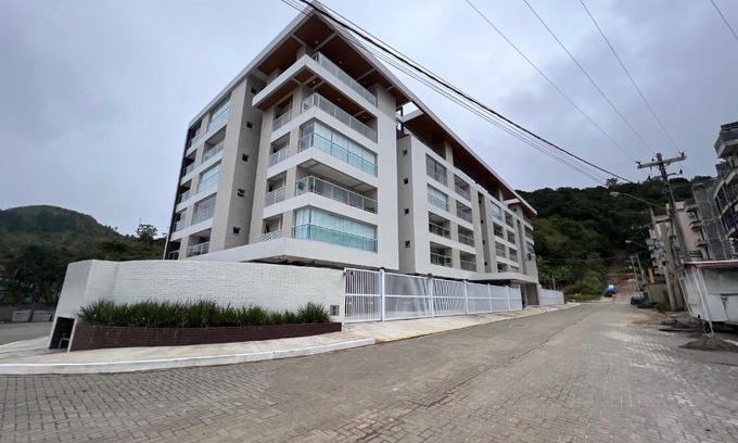 Toninhas Apartamento | Ap. c/piscina 400m praia