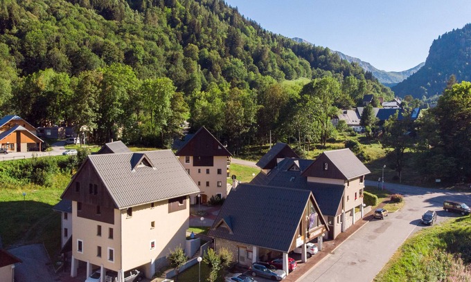 Saint-Colomban-des-Villards Condominio | Appartment Confortable 500m des Remontées
