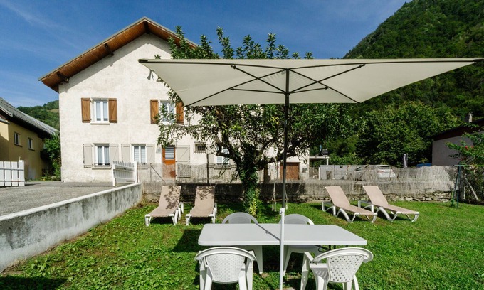 Saint-Martin-sur-la-Chambre Apartamento | Apartamento "Gîte Zen Attitude" con vistas a la montaña, bañera de hidromasaje privada y Wi-Fi