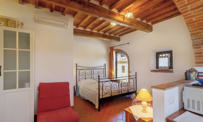 Mercatale Val di Pesa Apartamento | Apartamento 'Capriolo Flat' con vistas a la montaña, Wi-Fi y aire acondicionado