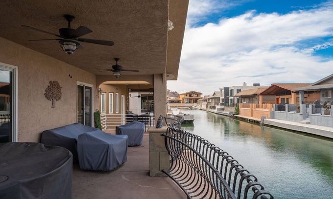 Parker Dam Casa | Apache Fyre, Canal Front Dock, Moovlaya Keys