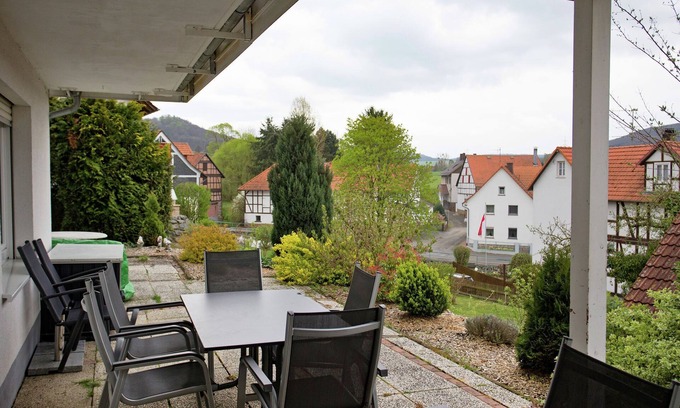 Waßmuthshausen Apartamento | Lujoso apartamento en Homberg con terraza privada