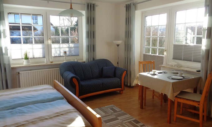 Wesselburener Deichhausen Apartamento | Apartamento '1-Raum-Ferienwohnung' con terraza privada y Wi-Fi