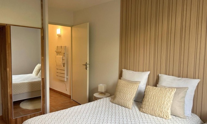 Castelnau-d'Estretefonds Apartamento | Apartamento-Confortable-Baño con bañera-Terraza