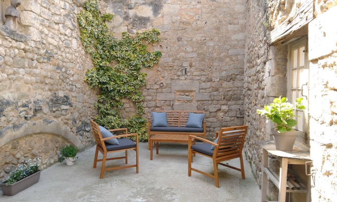 Saint-Paul-Trois-Chateaux Apartamento | Apartment with Terrace – Saint-Paul-Trois-Châteaux, Drôme Provençale