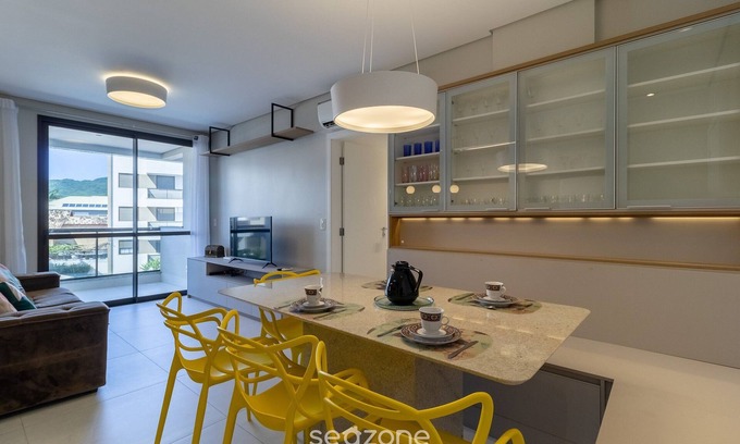Cachoeira do Bom Jesus Apartamento | Apart Near the Beach in Cond. w/Pool Adc0205