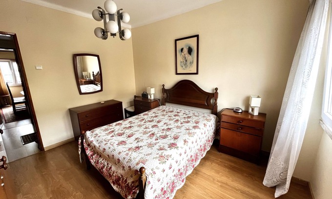 Algueirao - Mem Martins Apartamento | Apartamento Antiquado Perto de Sintra