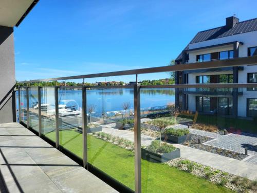 Ostroda Apartamento | Apartament ŻURAW z widokiem na jezioro Drwęckie ROYAL APARTS OSTRÓDA