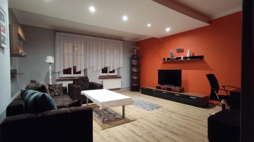 Ruda Slaska Apartamento | Apartament 500 metrów od wjazdu na A4