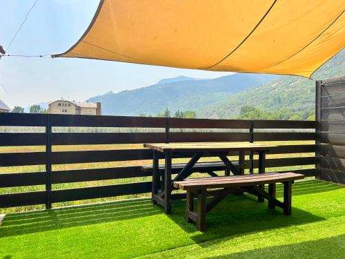 Esterri D'Aneu Apartamento | Apartament amb terrassa a Esterri by RURAL D'ÀNEU