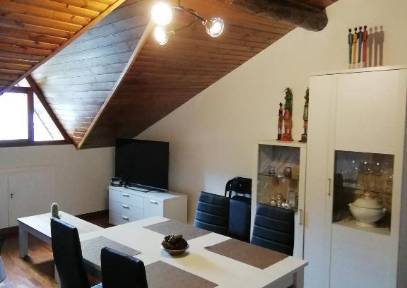 Sort Apartamento | APARTAMENT BETTY