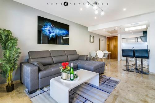 Punta Prima Apartamento | Apartament Delux-La Entrada Punta Prima