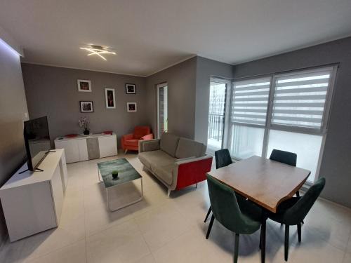 Gliwice Apartamento | Apartament DIAMENTOWY z garażem -Centrum Gliwic