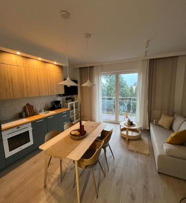 Wladyslawowo Apartamento | Apartament Morska Melodia z balkonem i miejscem do pracy zdalnej