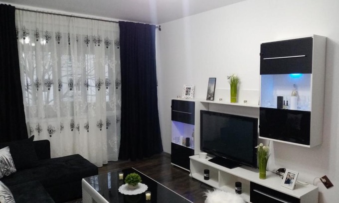 Orsova Apartamento | Apartament R&A