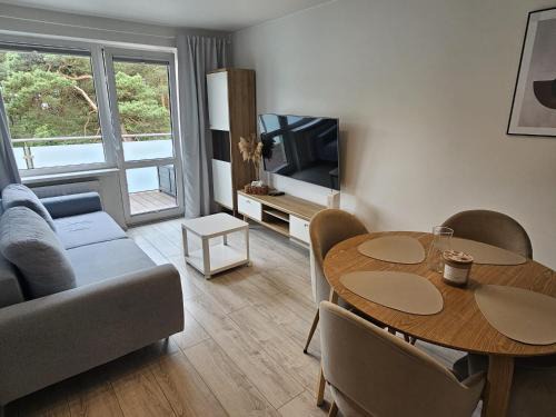 Ustka Apartamento | Apartament z widokiem na las