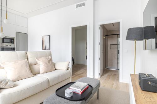 Cotos Apartamento | Apartamento 5 - Elegante en Castellana - 4 Torres