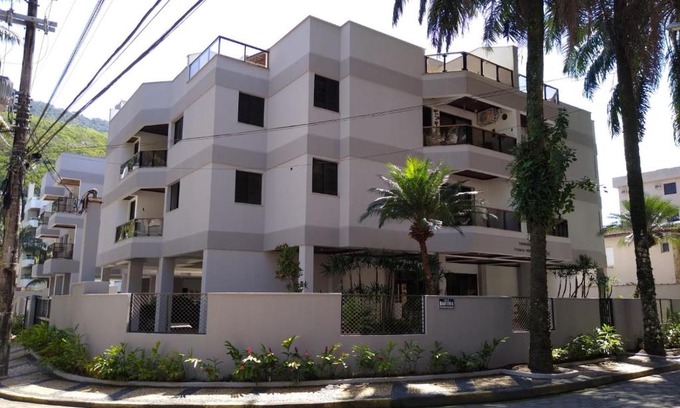 Praia Grande Apartamento | Apartamento a 100 m da Praia Grande Ubatuba